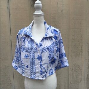 Live 4 Truth White and Blue Floral Button Down Crop Shirt